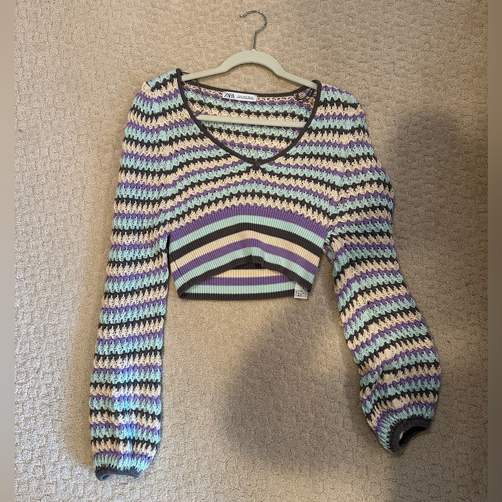 Zara purple, blue, beige, and grey cropped sweater
